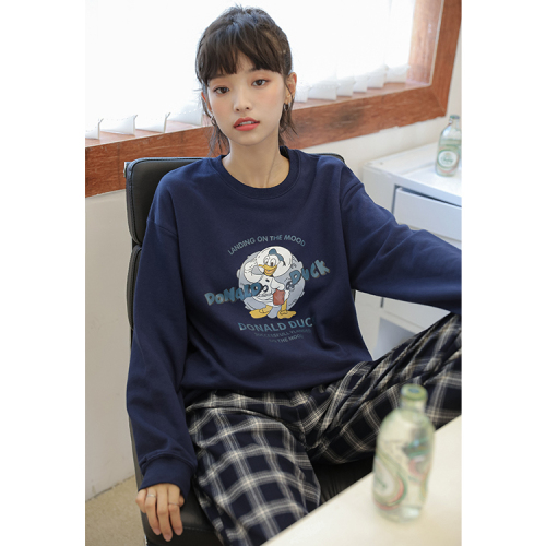 Real shots of spring layering!  Bottoming sweatshirt white printed slim sweatshirt for women Hong Kong style ins trendy sweatshirt top