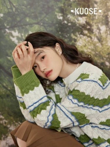 Wide green striped hollow knitted sweater cardigan for women 2024 spring new short round neck sweater top autumn