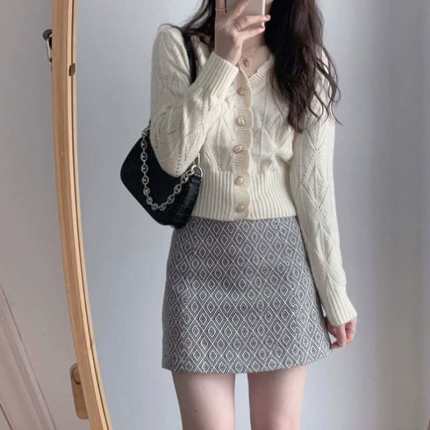 白色毛衣開衫女春秋季新款小個子慵懶百搭寬鬆針織衫