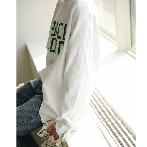 Actual shot of the 2024 spring Korean version of the new Korean loose large size English letter printed long-sleeved bottoming T-shirt