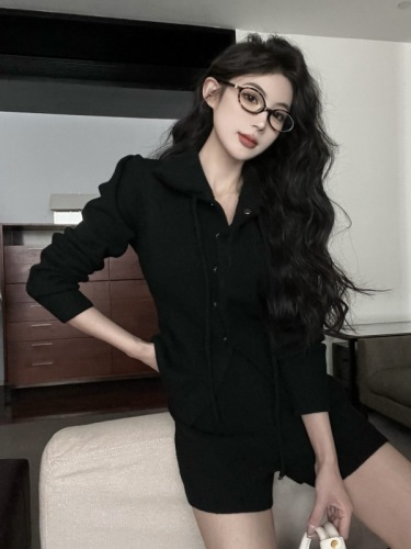 Actual shot of the new Korean style collar strap long-sleeved stand-up collar fashionable knitted sweater shorts suit