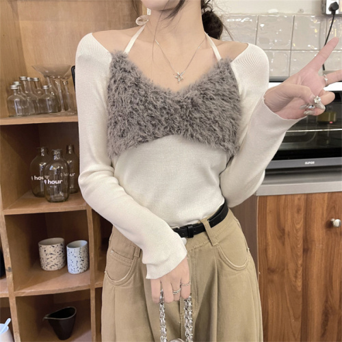 Real shot of sweet and spicy retro style halter neck furry splicing long sleeves slimming bottoming short top T-shirt