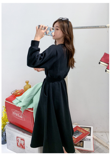 6535 Fish Scale Round Neck Spring and Autumn Temperament Sweater Skirt Women's High Waisted Waist Slimming Over-the-Knee Dress Student Midi-Length Skirt
