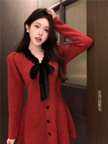 Actual shot of New Year's shirt, small fragrant style, red bow, gentle design, knitted dress, female A-line skirt