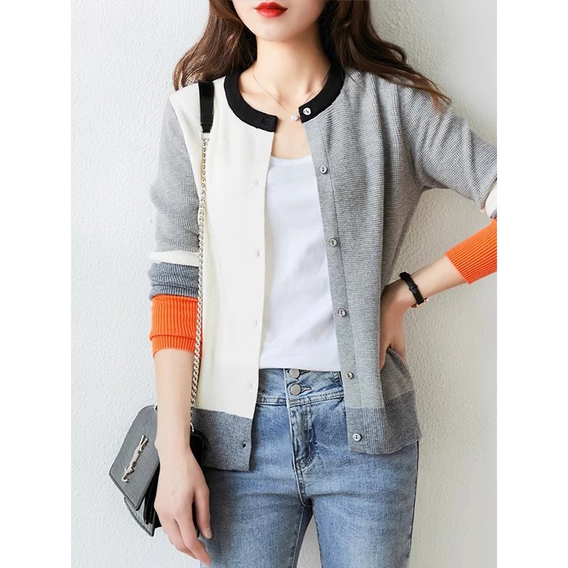 2024 new spring and autumn Korean style long-sleeved short tops color matching internet celebrity sweater cardigan coat women's knitted jacket