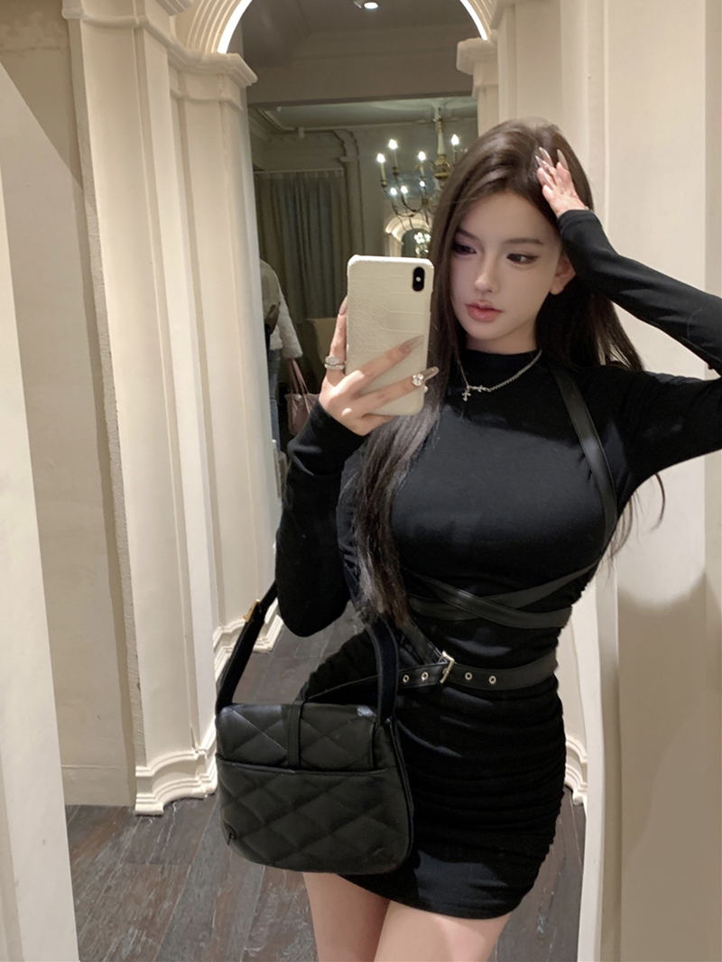 實拍春裝復古黑色性感辣妹連衣裙女內搭打底顯瘦包臀裙腰帶