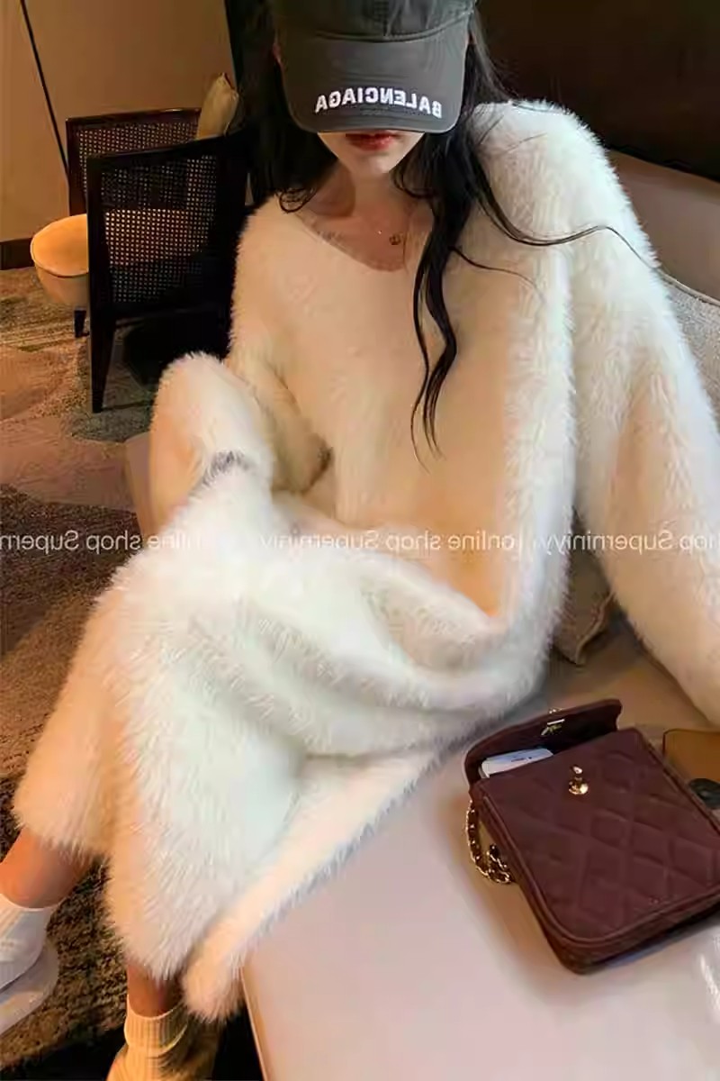 M thickened mink velvet V-neck dress women's autumn and winter large size mid-length lazy style loose age-reducing sweater skirt