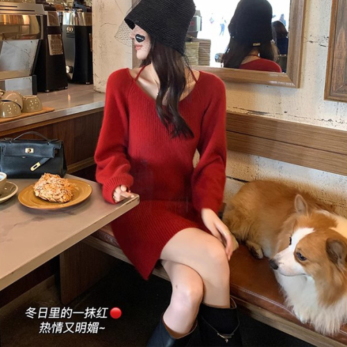 Mulled wine, lazy style V-neck spaghetti straps lantern sleeve red knitted dress for women in winter