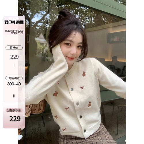 Zhenzhenjia gentle bow dog embroidery sweet sweater knitted cardigan coat autumn and winter new short top