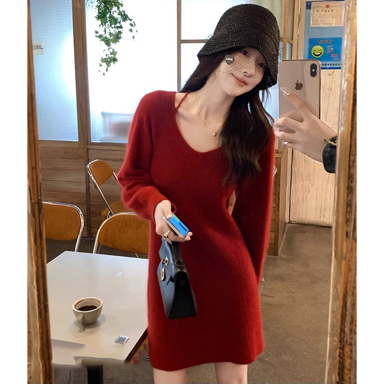 Mulled wine, lazy style V-neck spaghetti straps lantern sleeve red knitted dress for women in winter