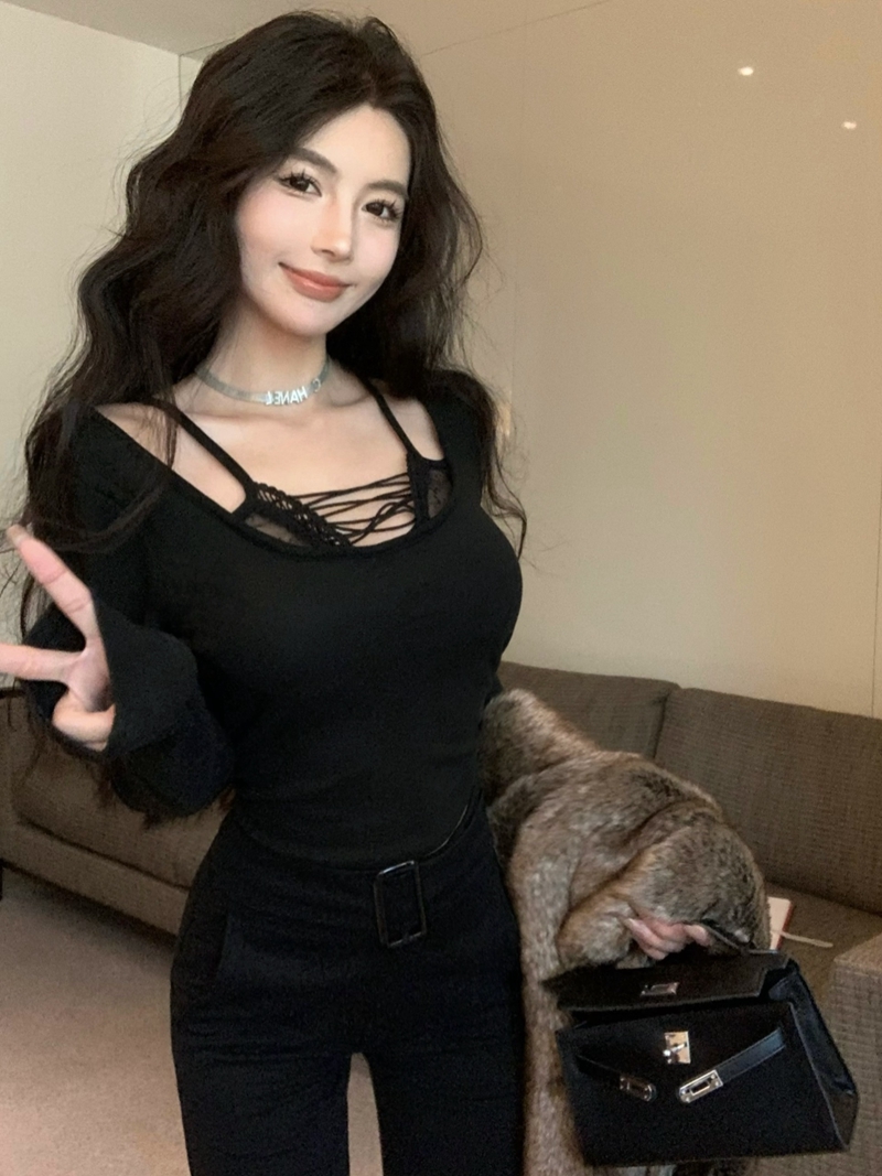 Real shot of sexy hot girl style with breast pad cashmere protein skin-friendly T slim fit pure desire inner layering top