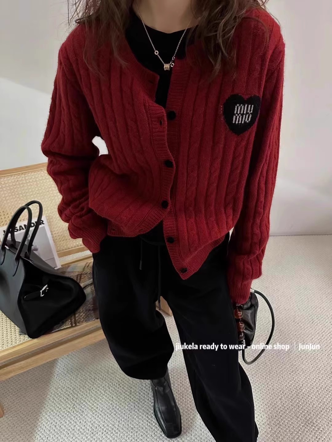 European vintage twist thickened wool knitted cardigan for women European winter new style lazy style jacket trend