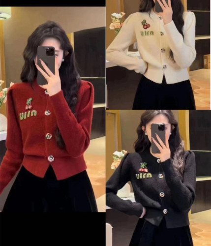 Niche high-end cherry letter embroidered cardigan sweater for women autumn and winter new slim fit top trendy