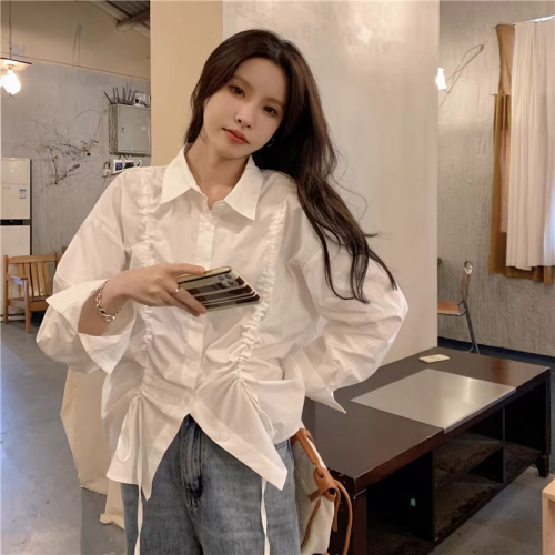 Actual shot of Korean style early autumn top, lazy and slim, long-sleeved drawstring white shirt for women with niche design