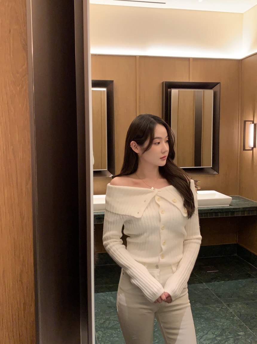 韓國chic春季新款設計感一字領露肩針織衫