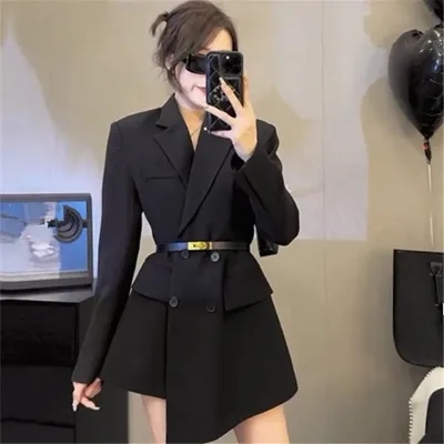 Autumn new 2024 high-end professional small suit, slim black irregular suit jacket top
