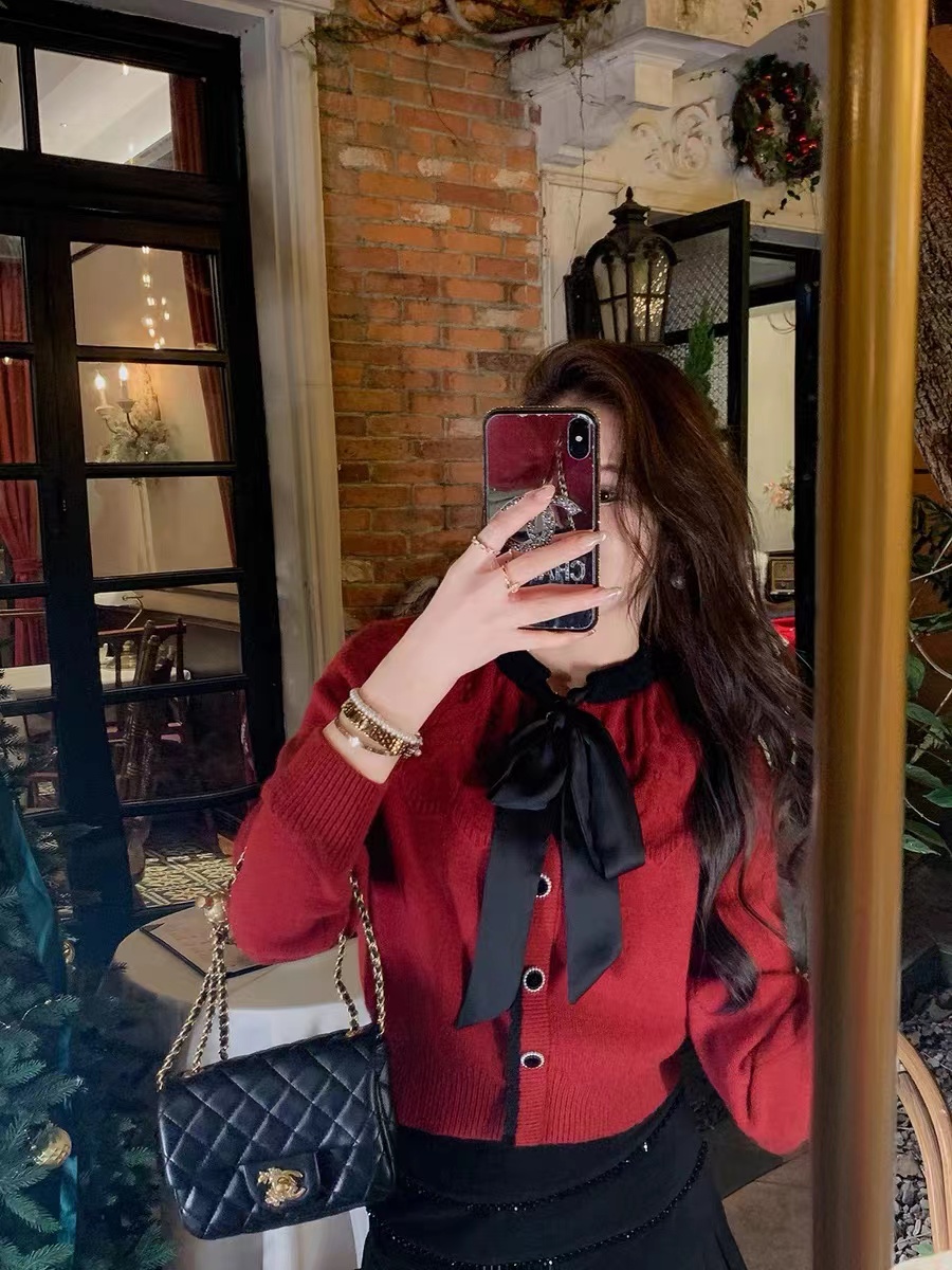 魚兔子的兔子圓領毛衣女蝴蝶結系帶秋冬新款條紋寬鬆休閒上衣
