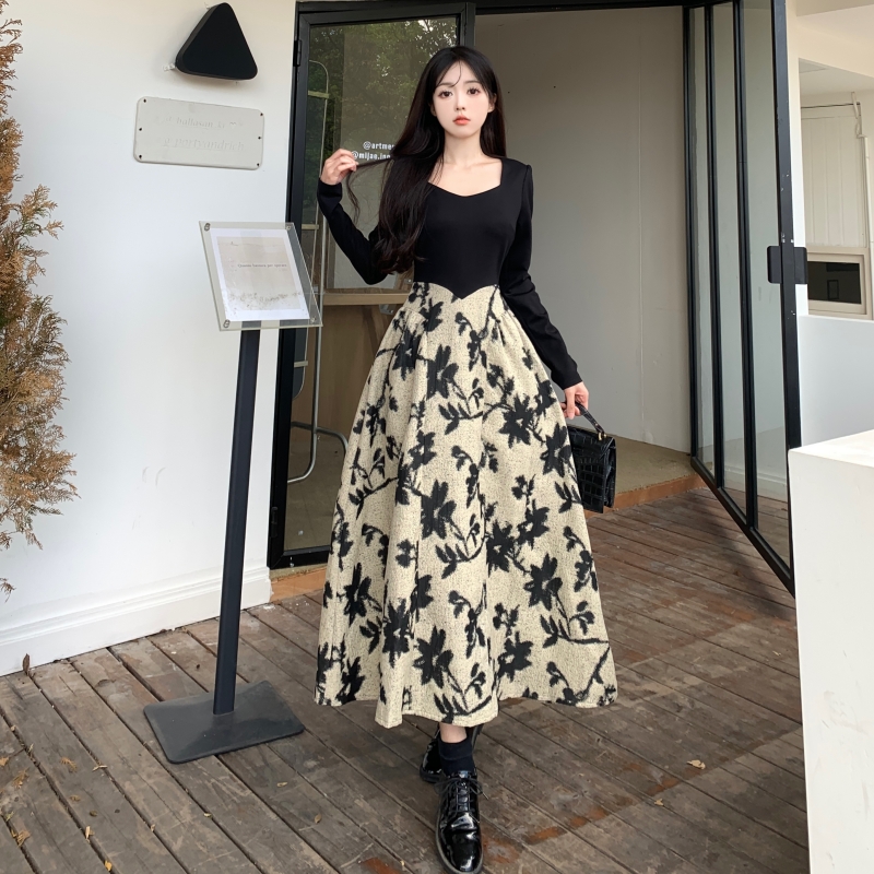 Plus size women's temperament square neck jacquard dress spring and autumn 2024 new niche design splicing long skirt
