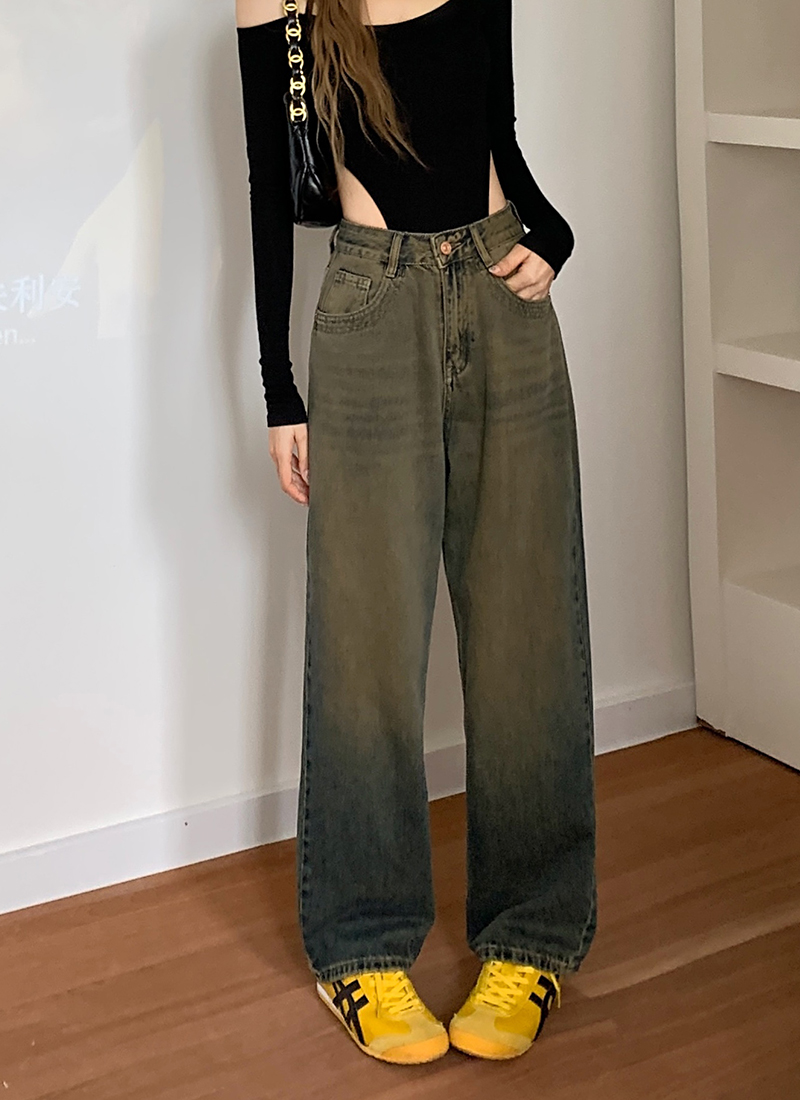 Real shot of yellow mud denim jeans for women in spring, high waisted, retro American style, distressed water style, loose fitting straight leg pants