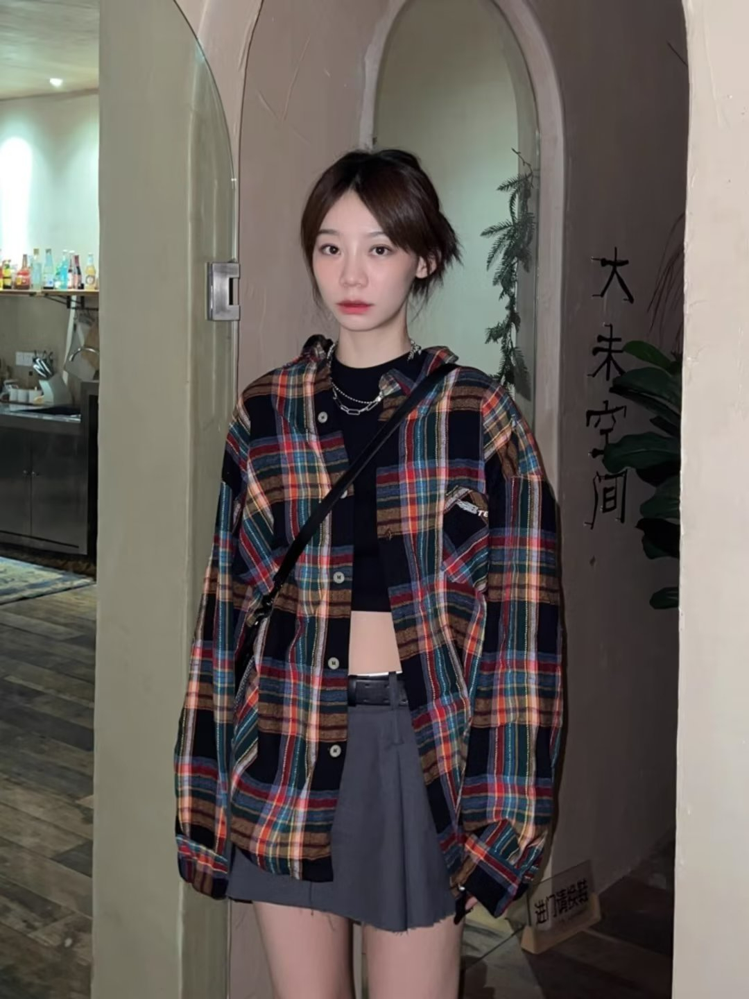 港風復古別致撞色格子襯衫襯衣女新款春季寬鬆百搭長袖上衣潮