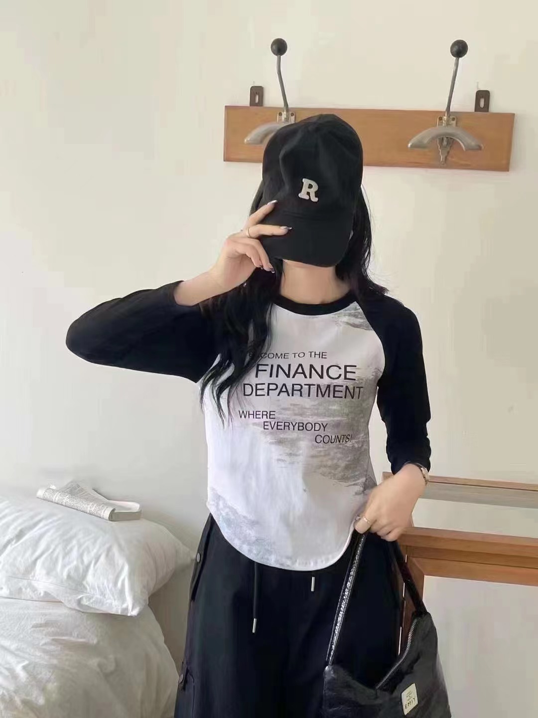 24 spring new arrival American retro long-sleeved women's T-shirt with double color block letters printed versatile casual bottom shirt