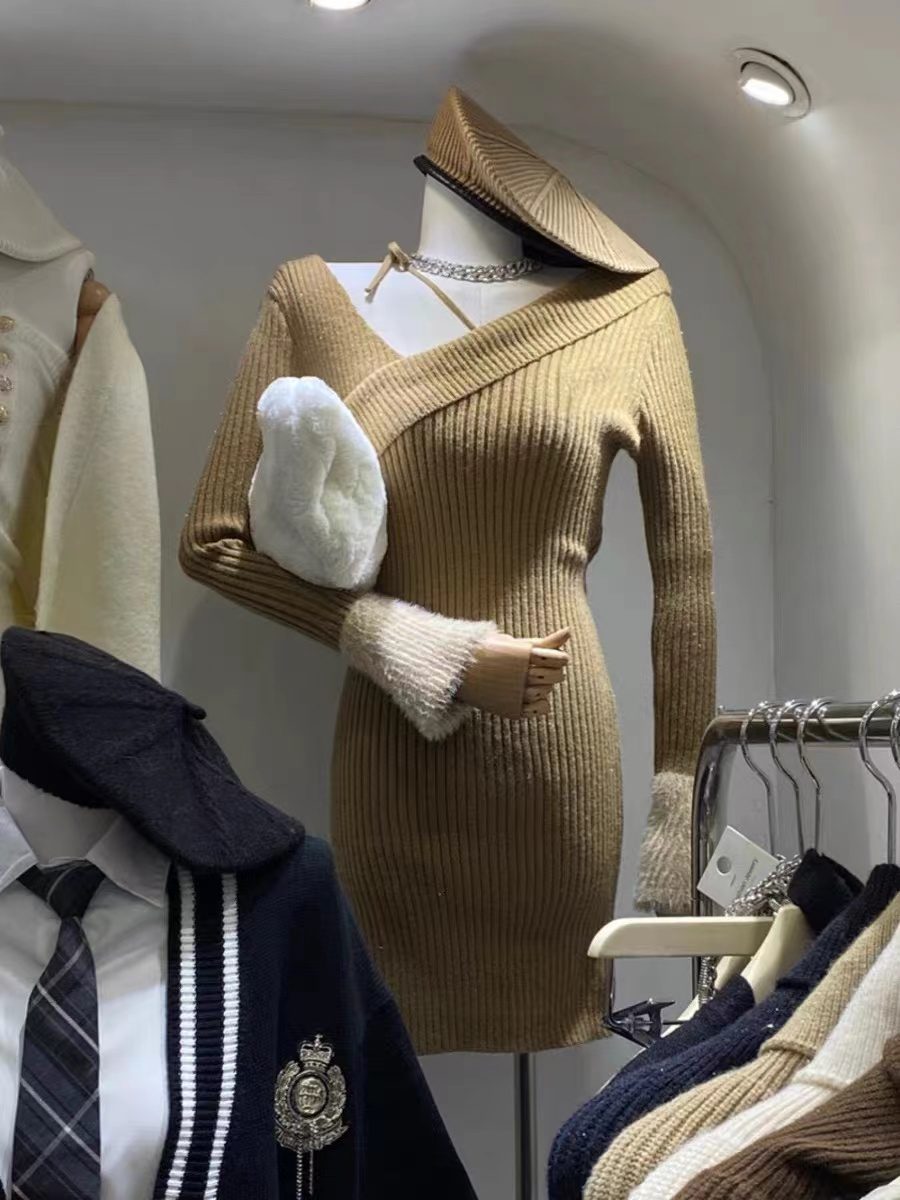 Autumn and winter hot girl color-blocked sleeves V-neck off-shoulder knitted hip-covering slim fit inner style sweater dress
