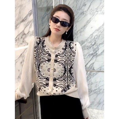 European fashion, contrasting colors, fake two-piece knitted cardigan, autumn and winter fashionable loose and versatile cardigan, comfortable and simple sweater