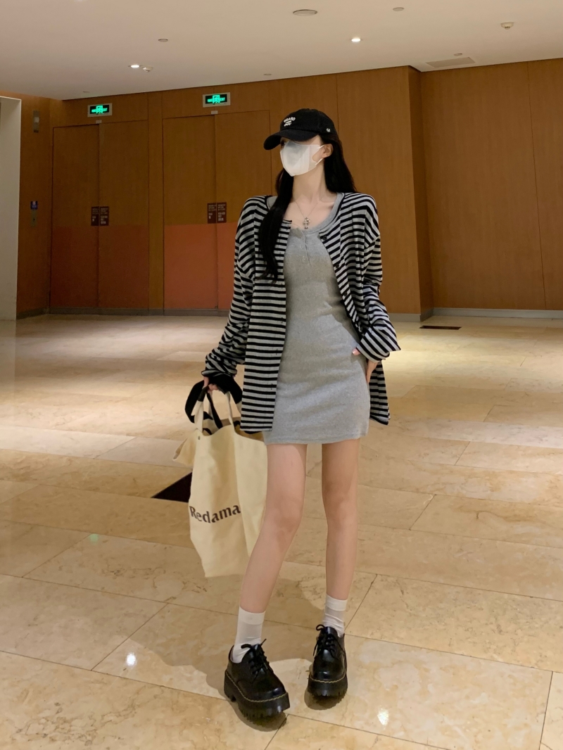 Plus size women's sweet and cool threaded button dress spring and autumn bottoming tank top hot girl gray square collar long and short group