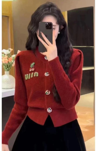 Niche high-end cherry letter embroidered cardigan sweater for women autumn and winter new slim fit top trendy