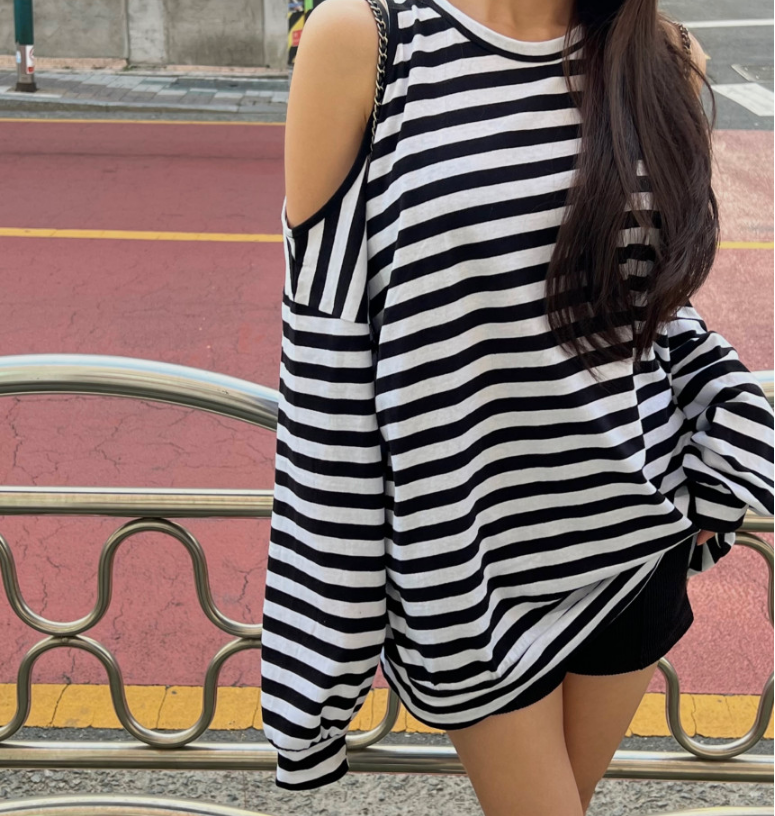 Original retro casual stylish off-shoulder lazy striped T-shirt