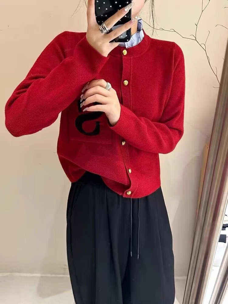 Autumn and winter fashionable embroidered pocket neckline fungus edge stand-up collar single-breasted knitted sweater jacket women's trendy knitted cardigan