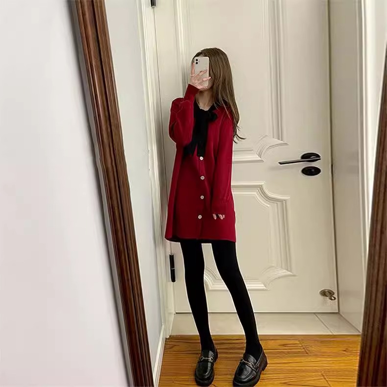 French style red knitted dress women's autumn and winter Christmas and New Year's shirt petite sweater bottoming skirt