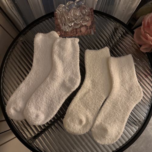 实拍韩版珊瑚绒保暖袜子女中筒袜秋冬堆堆袜长袜女袜3双装