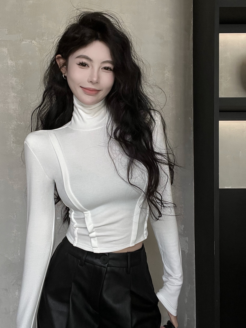 Actual shot of autumn and winter hot girl style slim fit waist-cinching short plus velvet warm high collar with shoulder pad bottoming shirt
