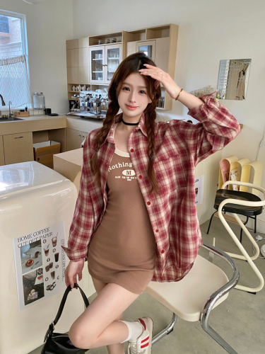 Actual shot of Korean style lazy style red plaid shirt jacket for women 2024 spring and summer versatile casual Polo collar top