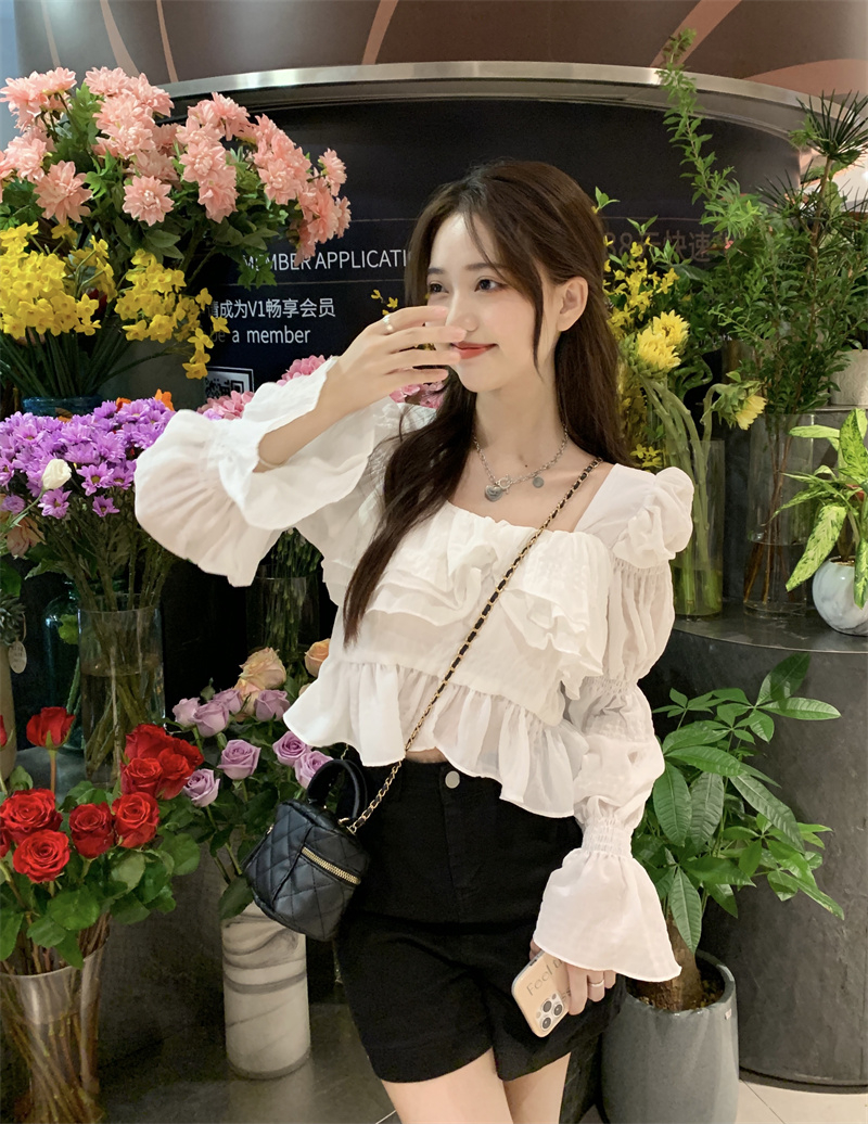 法式泡泡袖方領上衣女2024春夏新款設計感小眾荷葉邊洋氣長袖襯衫