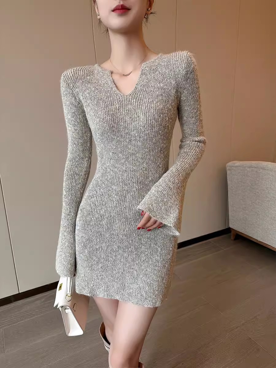 PINKEEN - January 4th at 8pm, enjoy 12% off on new products. Gentle and high-end heroine!  oatmeal sweater dress