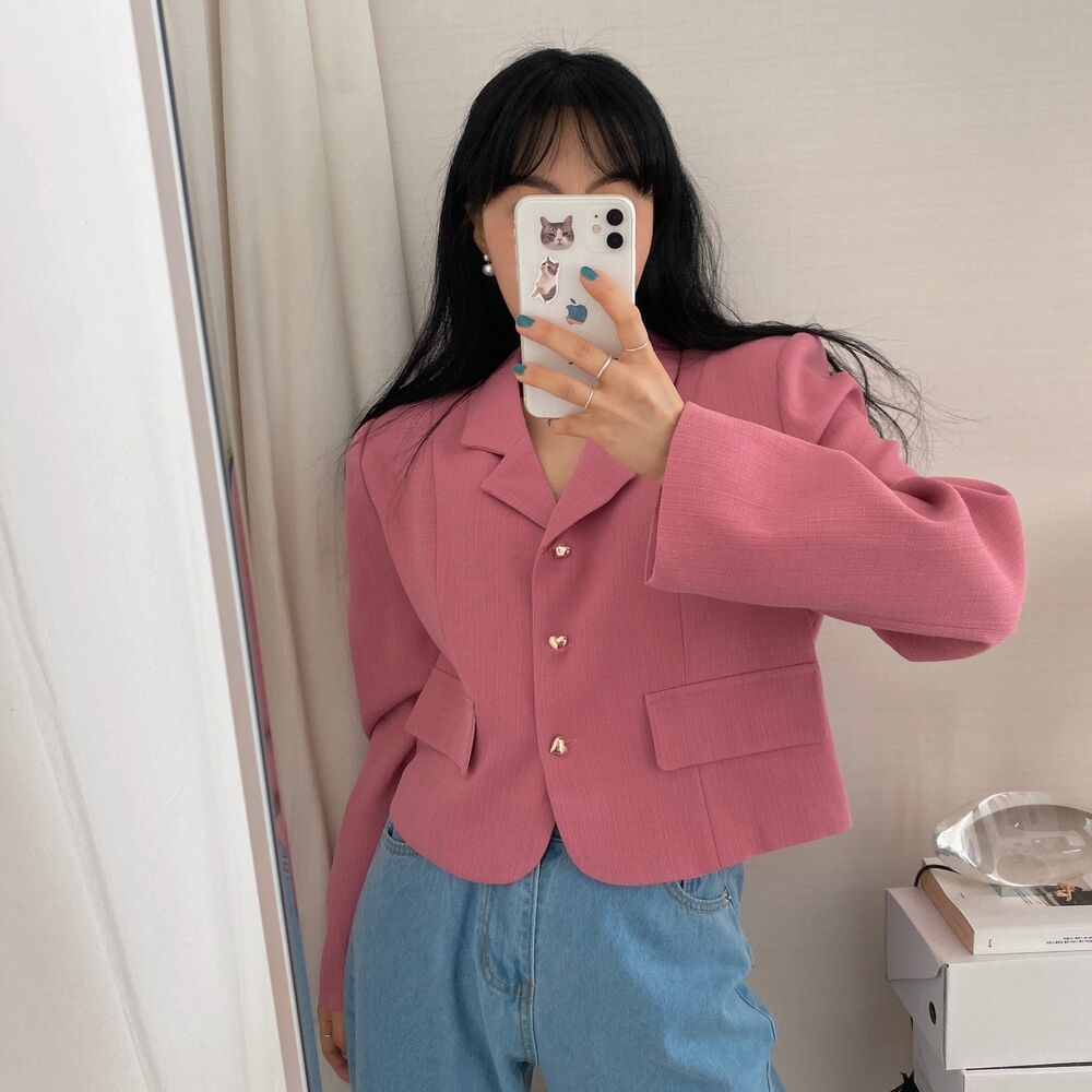 Korean style Omni simple retro design suit collar metal buckle loose short top suit