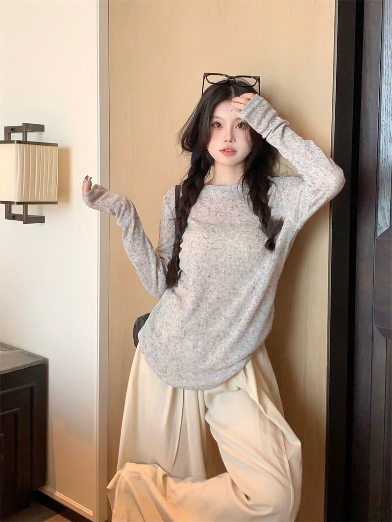 Actual shot ~ Round neck pullover, long-sleeved thin T-shirt bottoming top + high-waist pleated drapey wide-leg floor-length pants