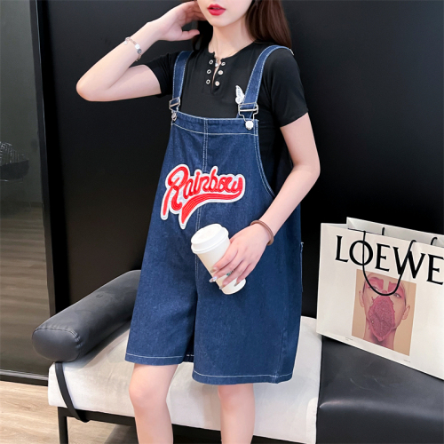 Real shot of denim overalls shorts for women spring and summer 2024 new Korean style design pants for small people