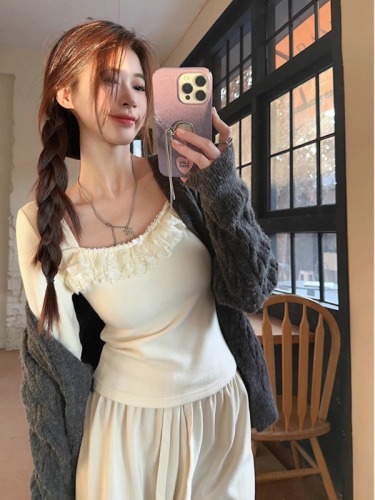 Sweet style lace stitching square neck long-sleeved T-shirt for women spring and autumn design slim gray bottoming shirt short top