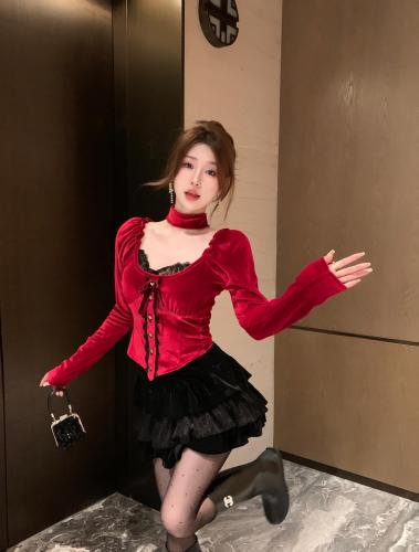 Real shot of hot girl square neck lace patchwork bow top + cake skirt