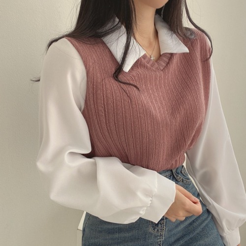 Retro niche French shirt spliced ​​lapel lantern sleeve fake two-piece short knitted top spring new style