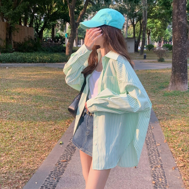 綠色條紋襯衫女春秋韓版小個子設計感小眾寬鬆大碼中長款薄款外套