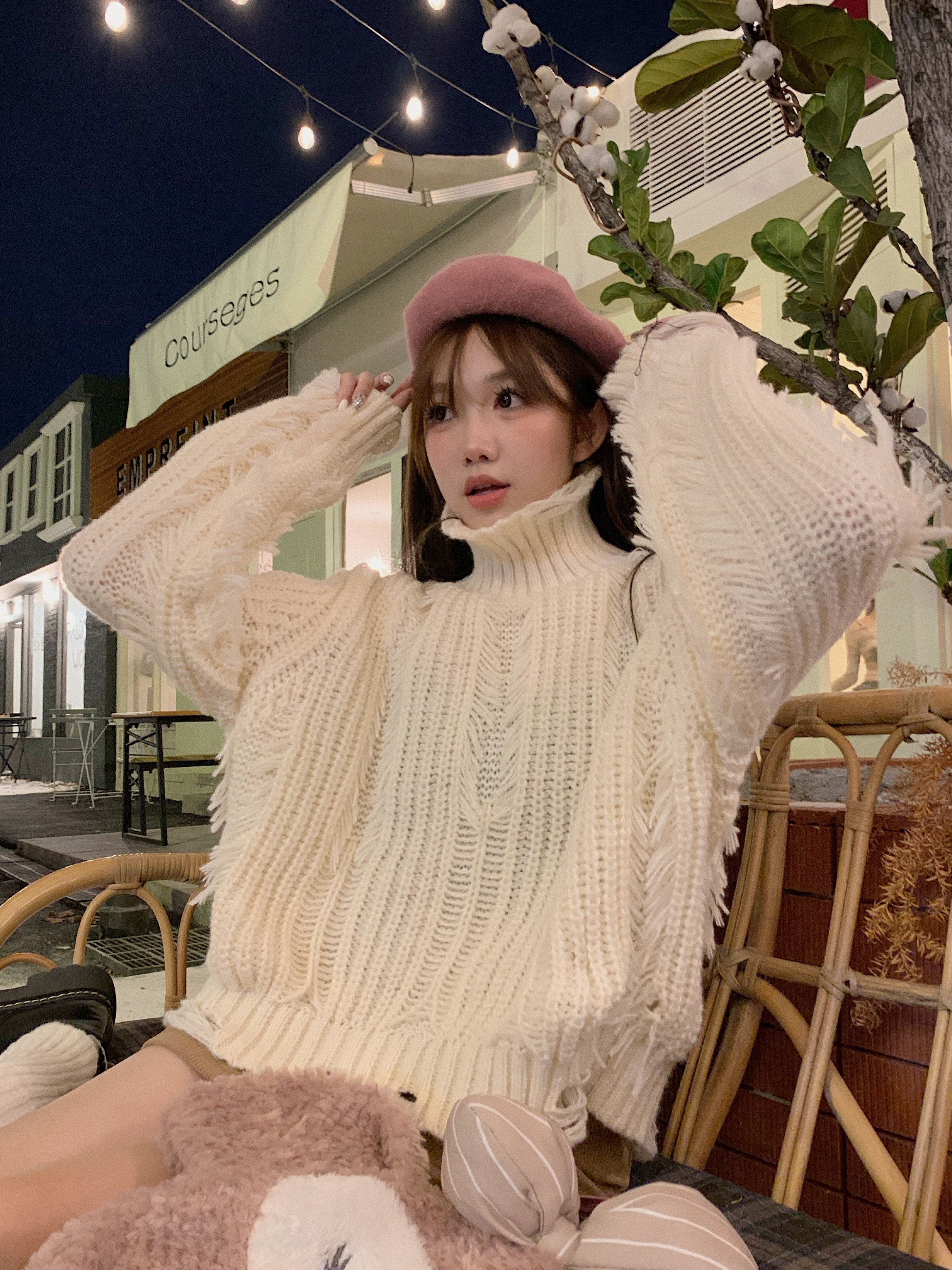 Real shot of new autumn and winter tassel hole design turtleneck sweater for women thickened warm knitted sweater top