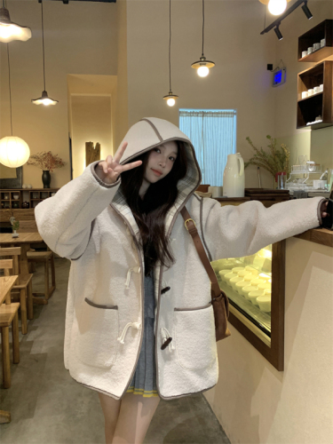 Actual shot~Japanese style gentle style horn button cotton jacket lamb velvet thickened velvet jacket for women in autumn and winter for small people