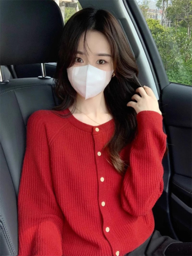 New Year's red lazy style sweater jacket for women autumn and winter 2024 new bottoming with knitted cardigan New Year's top