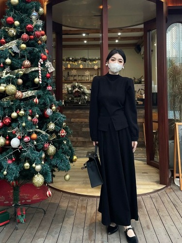 新中式套装女春季2024年赫本风气质又a又飒黑色上衣半身裙两件套