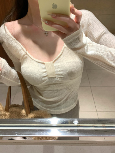 Actual shot of pure lust style lace square neck hollow sweater, Korean style, gentle and sweet, slim fit and elegant T