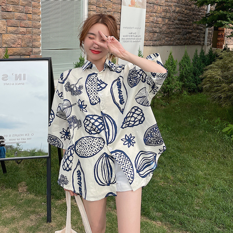 Japanese shirt women's summer short-sleeved 2024 new loose cotton and linen chic shirt half-sleeved top